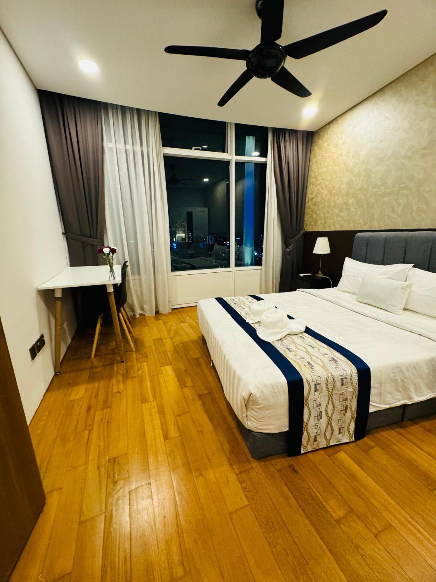 Vortex Suites Klcc By Rit Kuala Lumpur Esterno foto